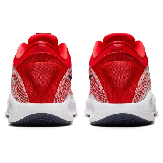 Nike G.T. Hustle Academy